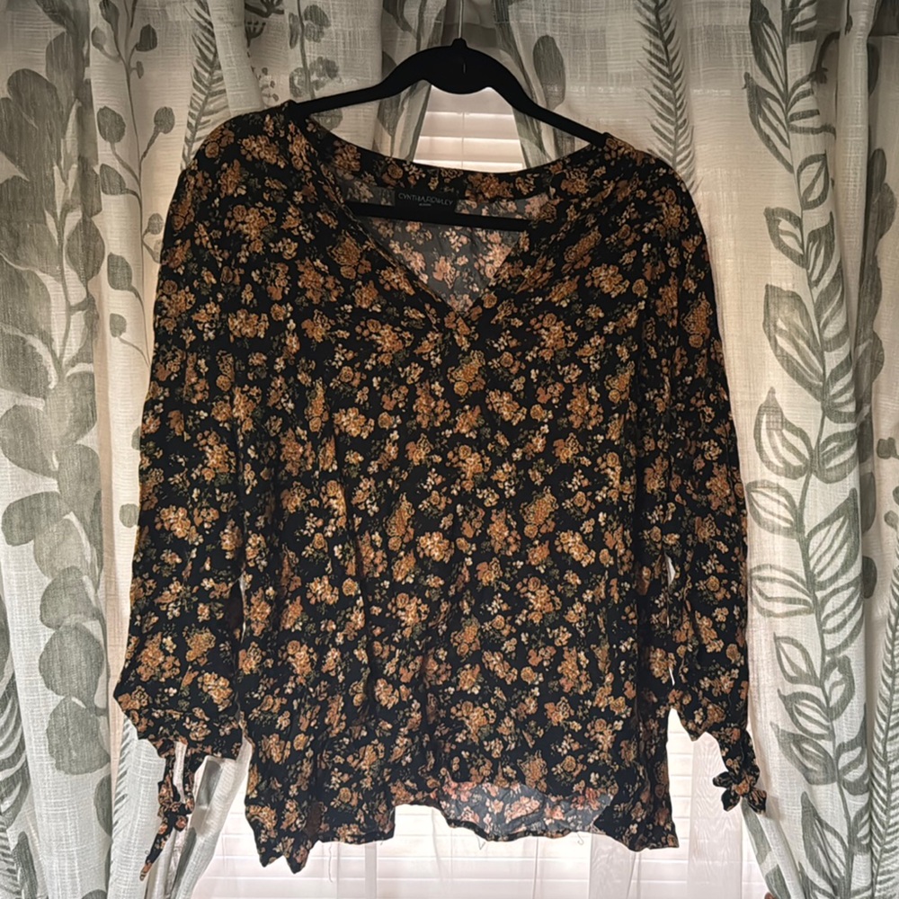 Floral Black and Brown Women's Top